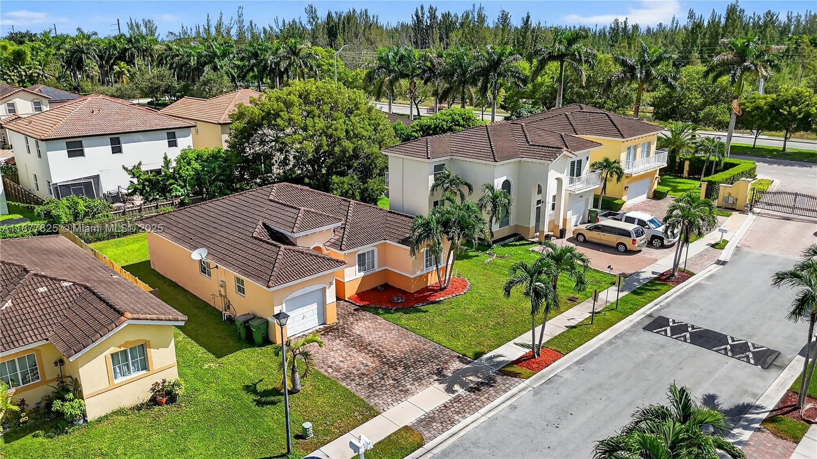 GROVE AT WATERSTONE - Residential