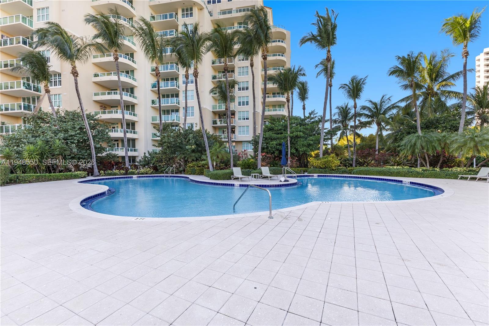 AVENTURA MARINA CONDO NUM - Residential