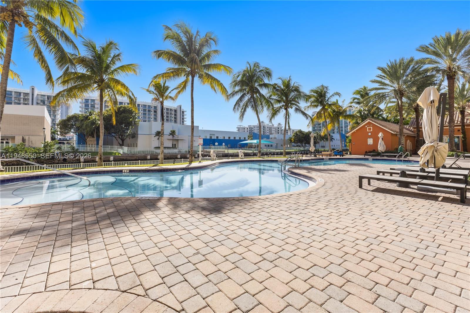 AVENTURA MARINA CONDO NUM - Residential