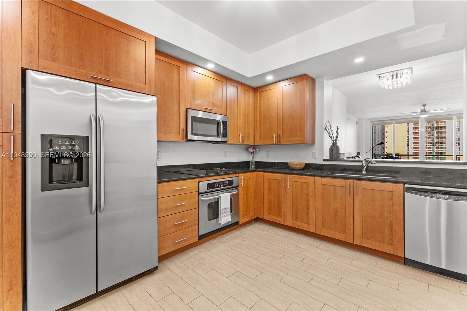 AVENTURA MARINA CONDO NUM - Residential