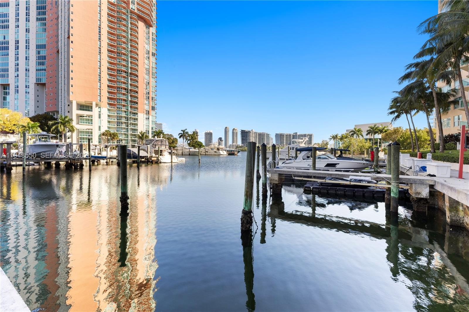 AVENTURA MARINA CONDO NUM - Residential