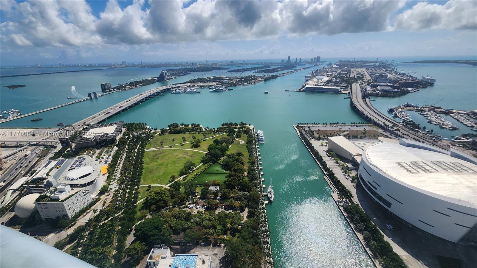 900 Biscayne Blvd 5403, Miami, Broward County, Florida - 1 Bedrooms  
2 Bathrooms - 