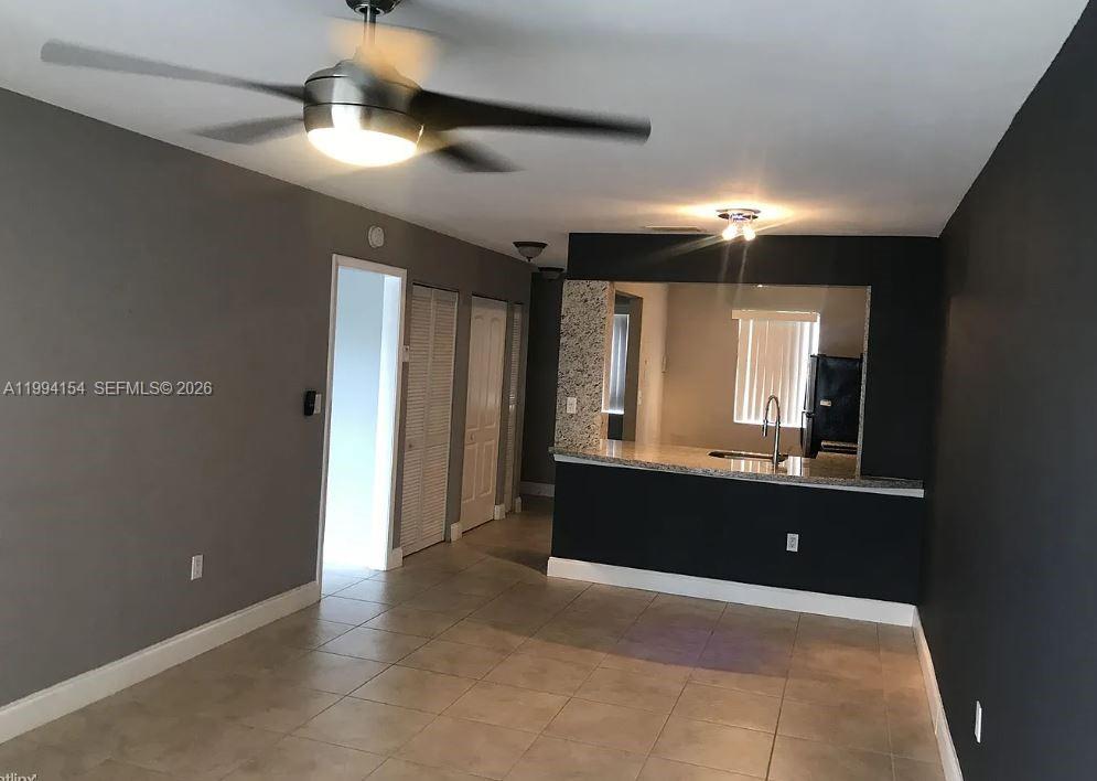 VILLAS AT LAKEVIEW CONDO - Residential Lease