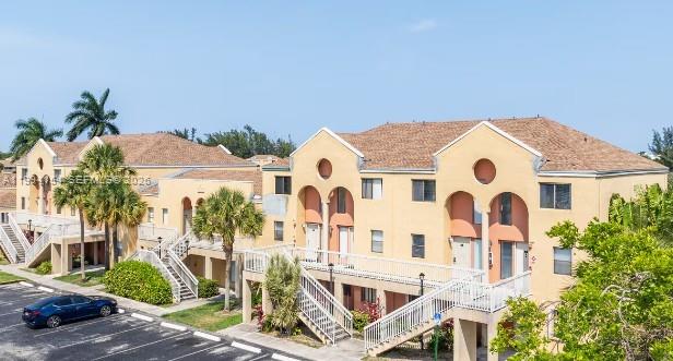 VILLAS AT LAKEVIEW CONDO - Residential Lease