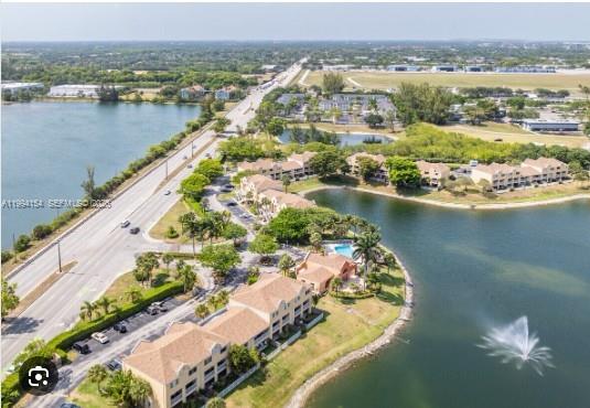 VILLAS AT LAKEVIEW CONDO - Residential Lease