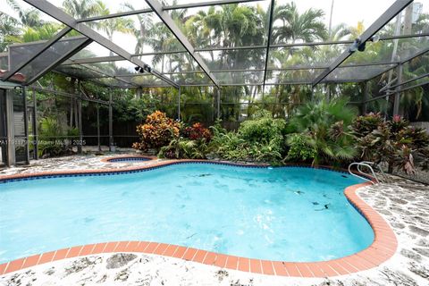220 Buttonwood Dr Key Biscayne FL 33149