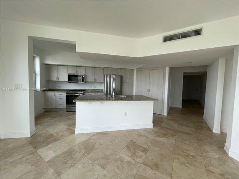 Condominium in Aventura FL 19900 Country Club Dr 4.jpg