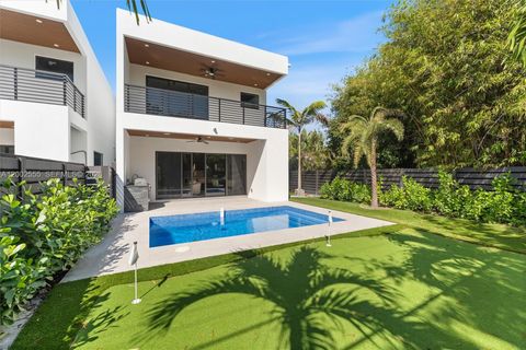 Photo of 1122 NE 10th Ave #B, Fort Lauderdale, FL 33304 (MLS # A12002555)