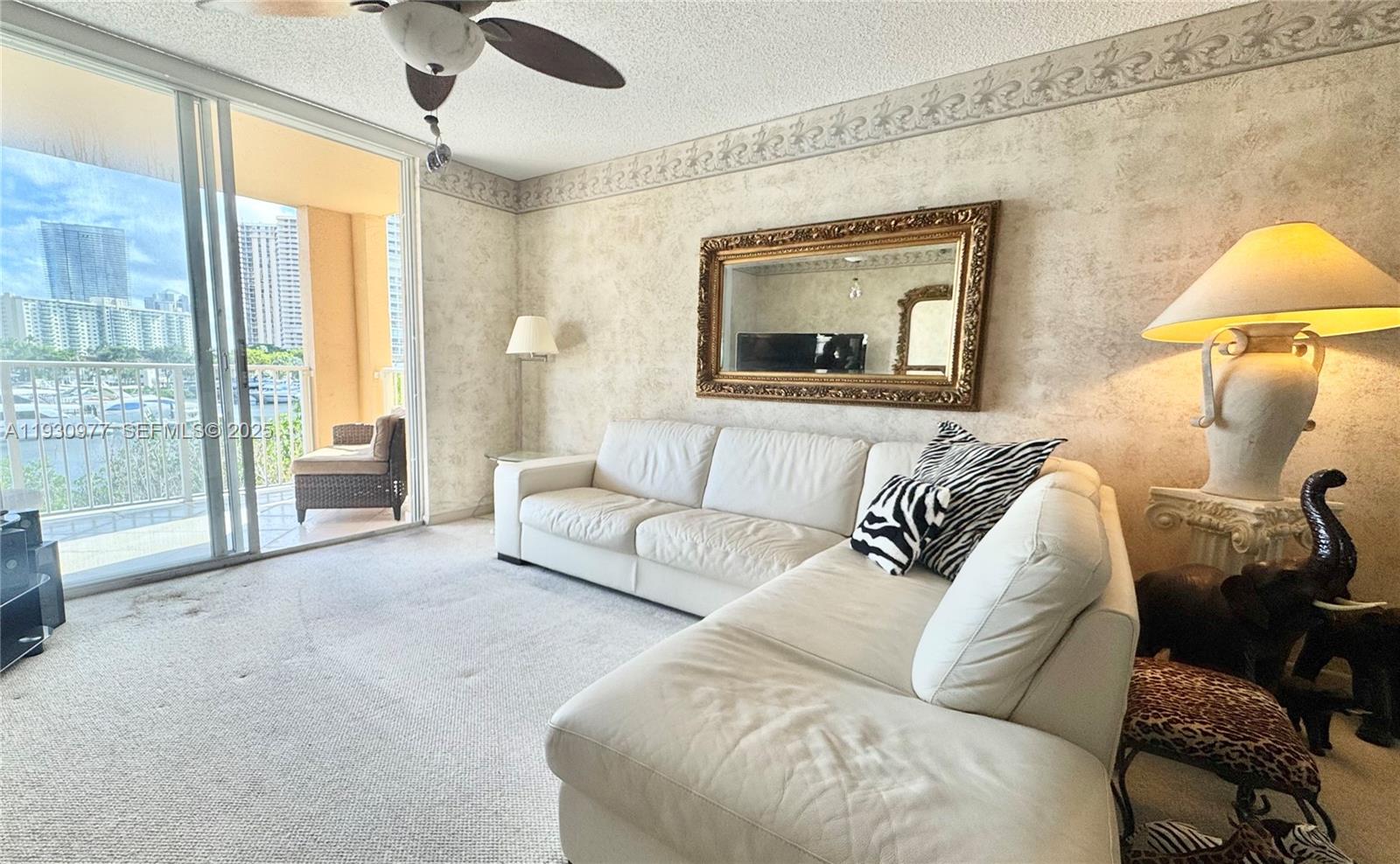 19877 E Country Club Dr 3408