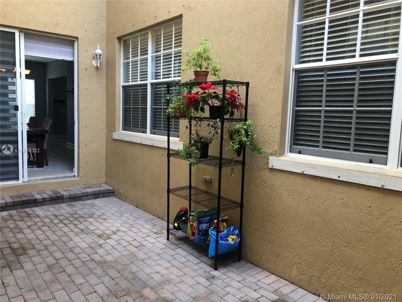 CANTERBURY AT QUANTUM VIL - Residential