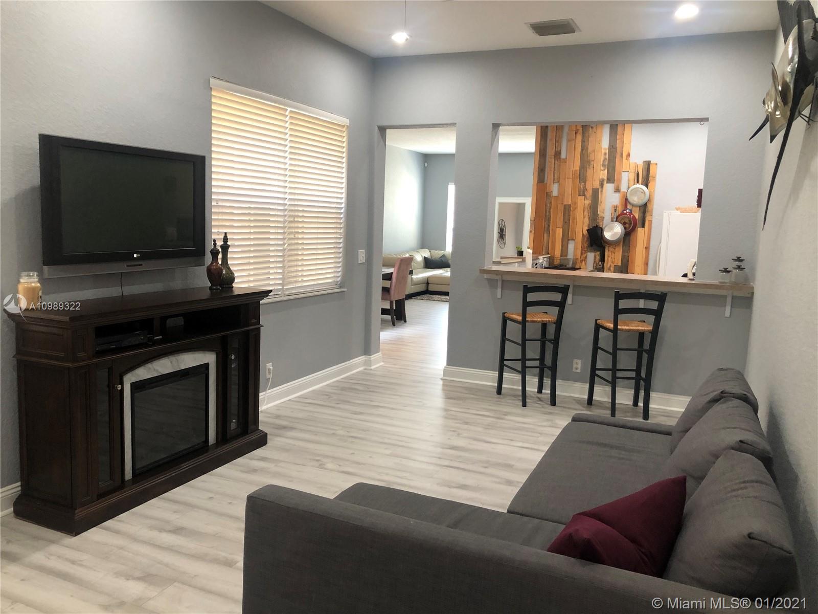 CANTERBURY AT QUANTUM VIL - Residential