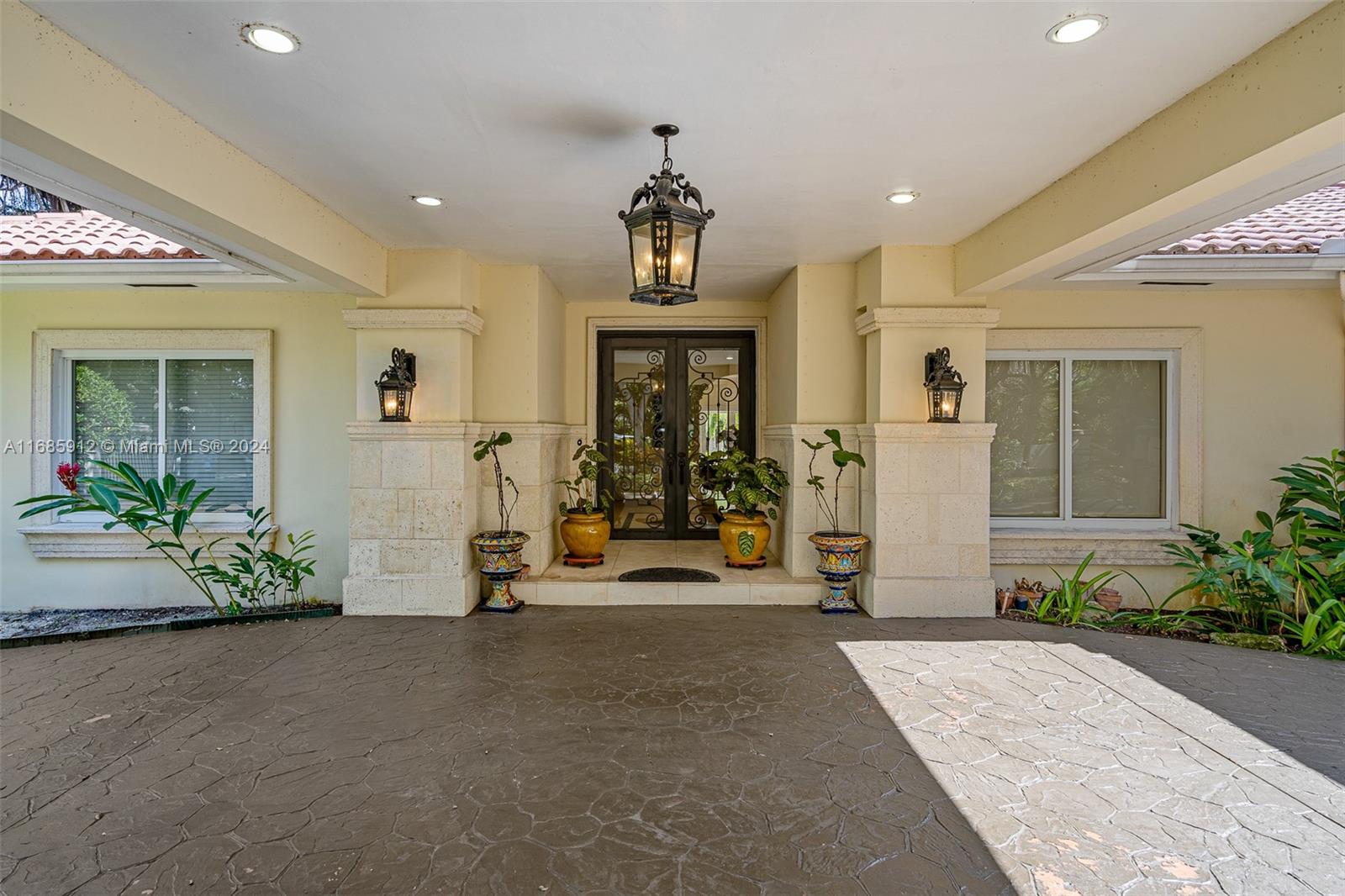 COLLINS ACRES - Residential
