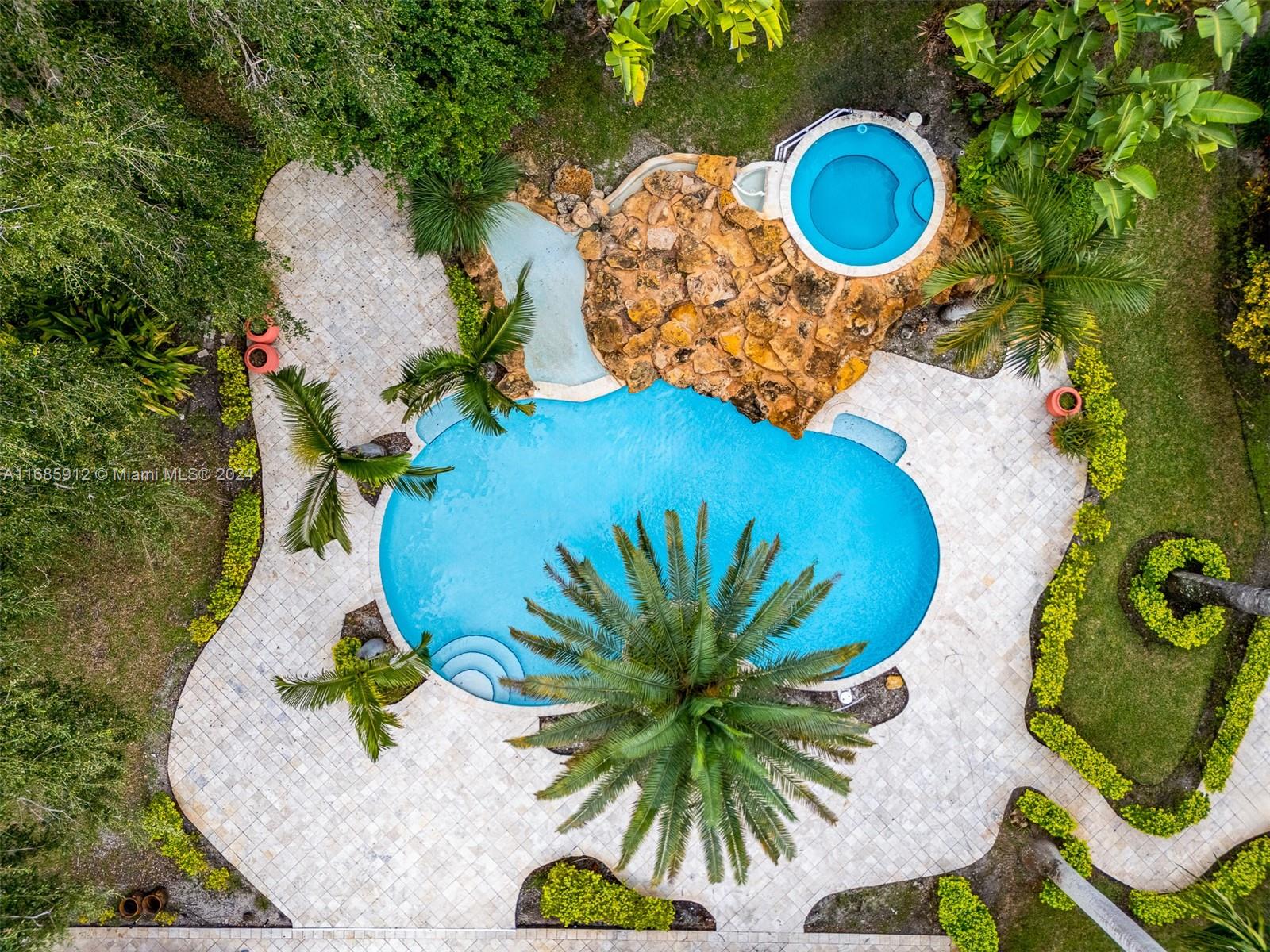 COLLINS ACRES - Residential