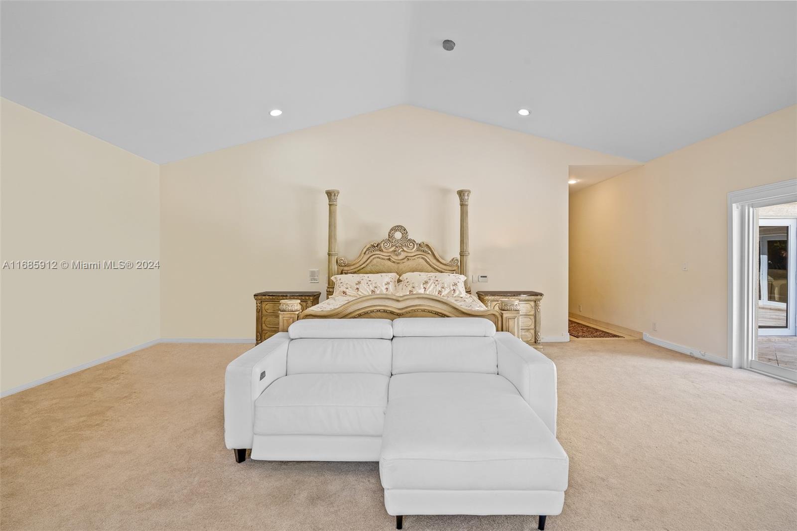 COLLINS ACRES - Residential