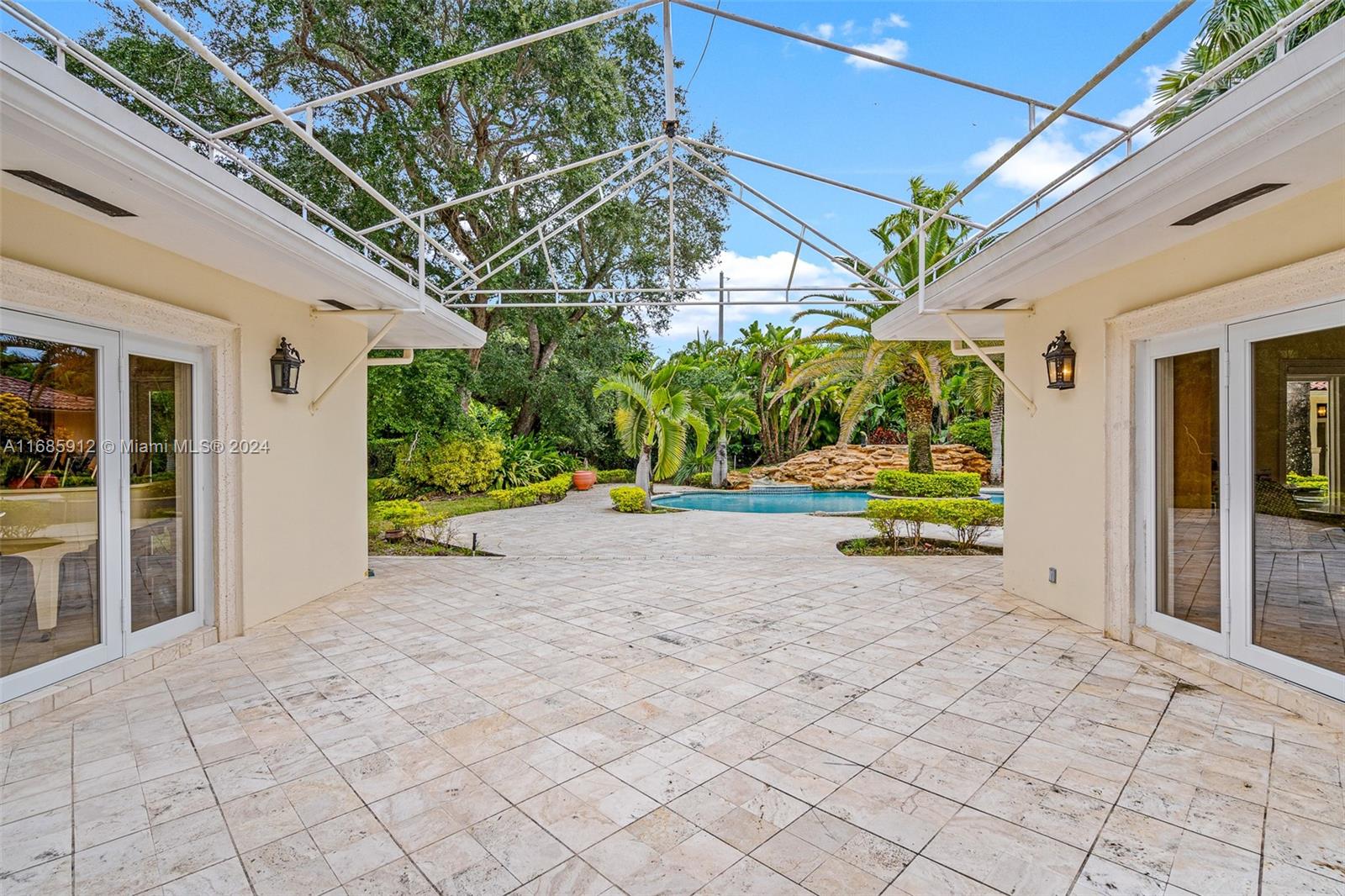 COLLINS ACRES - Residential