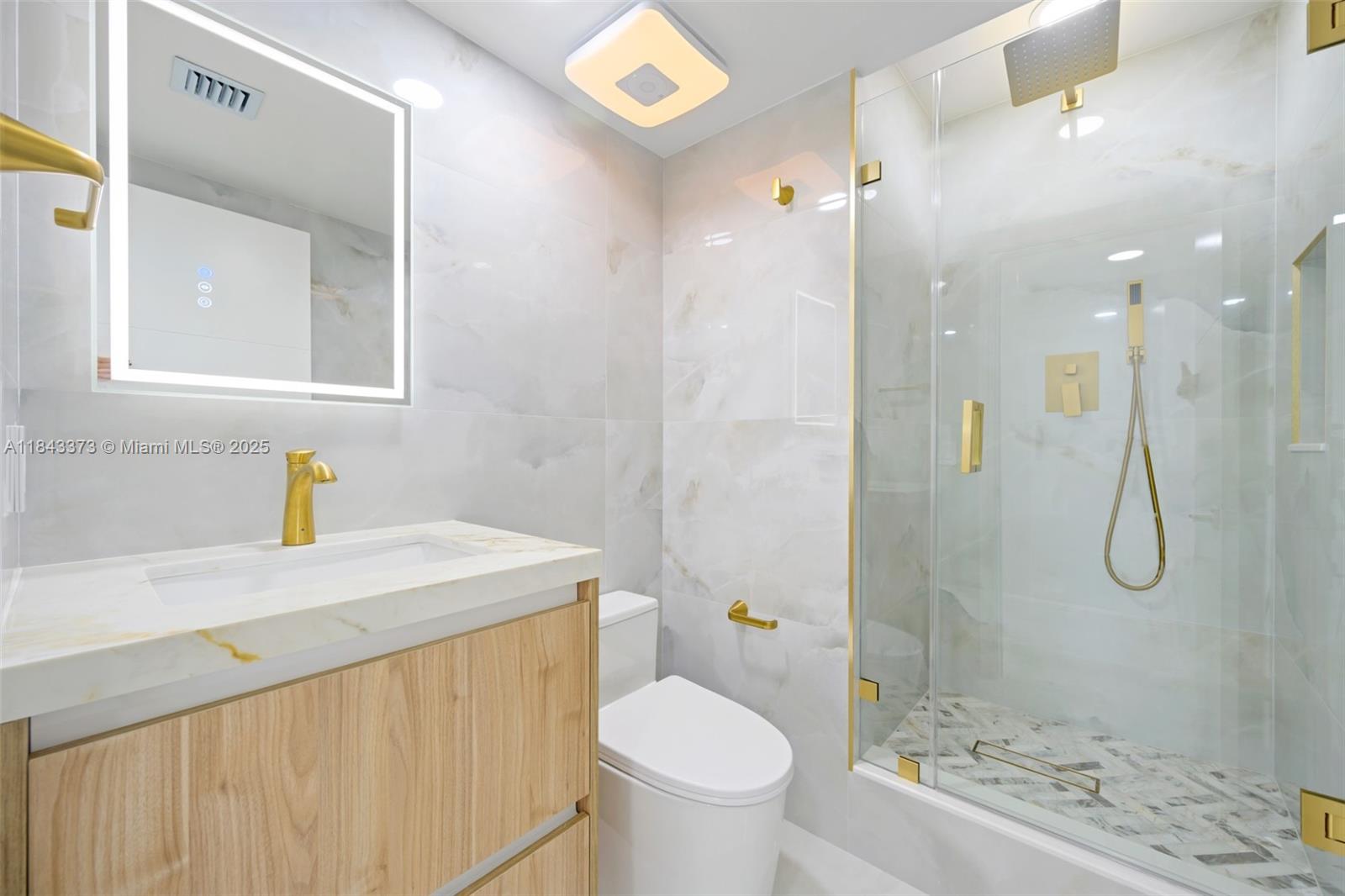 SOUTHPOINT CONDO - Residential