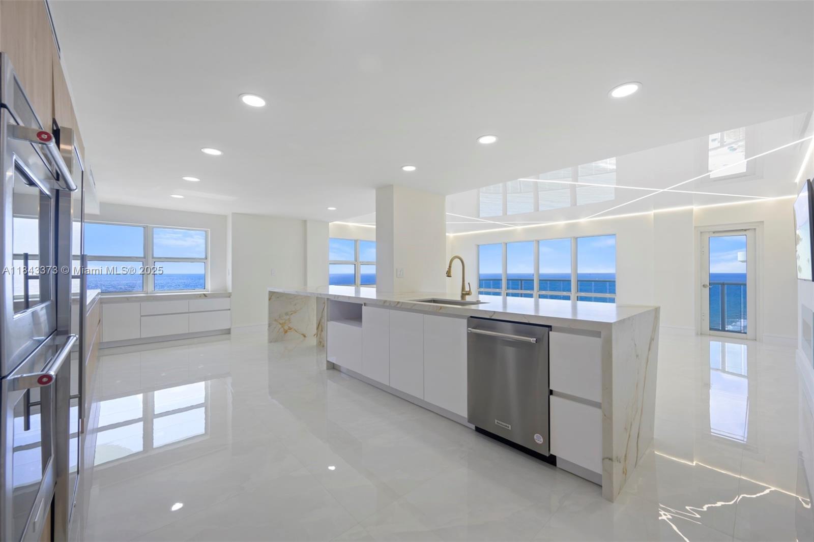 3410 Galt Ocean Dr PH2N, Fort Lauderdale, FL, 33308/$1,575,000 1 3410 Galt Ocean Dr PH2N