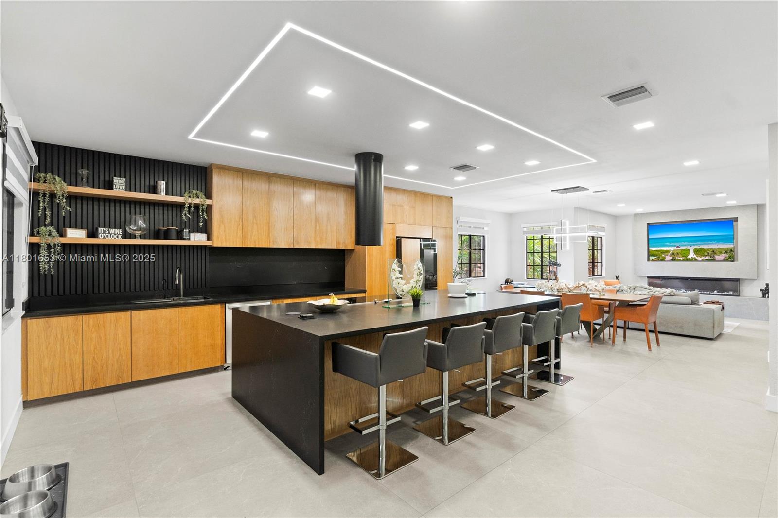1504 Passion Vine Cir 23-4, Weston, Broward County, Florida - 4 Bedrooms  
3 Bathrooms - 