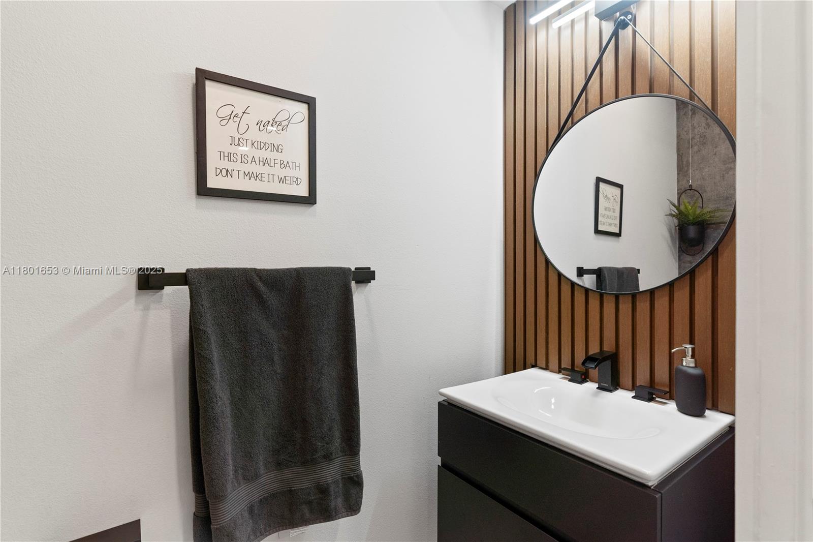 MARIPOSA POINTE AT WESTON - Residential