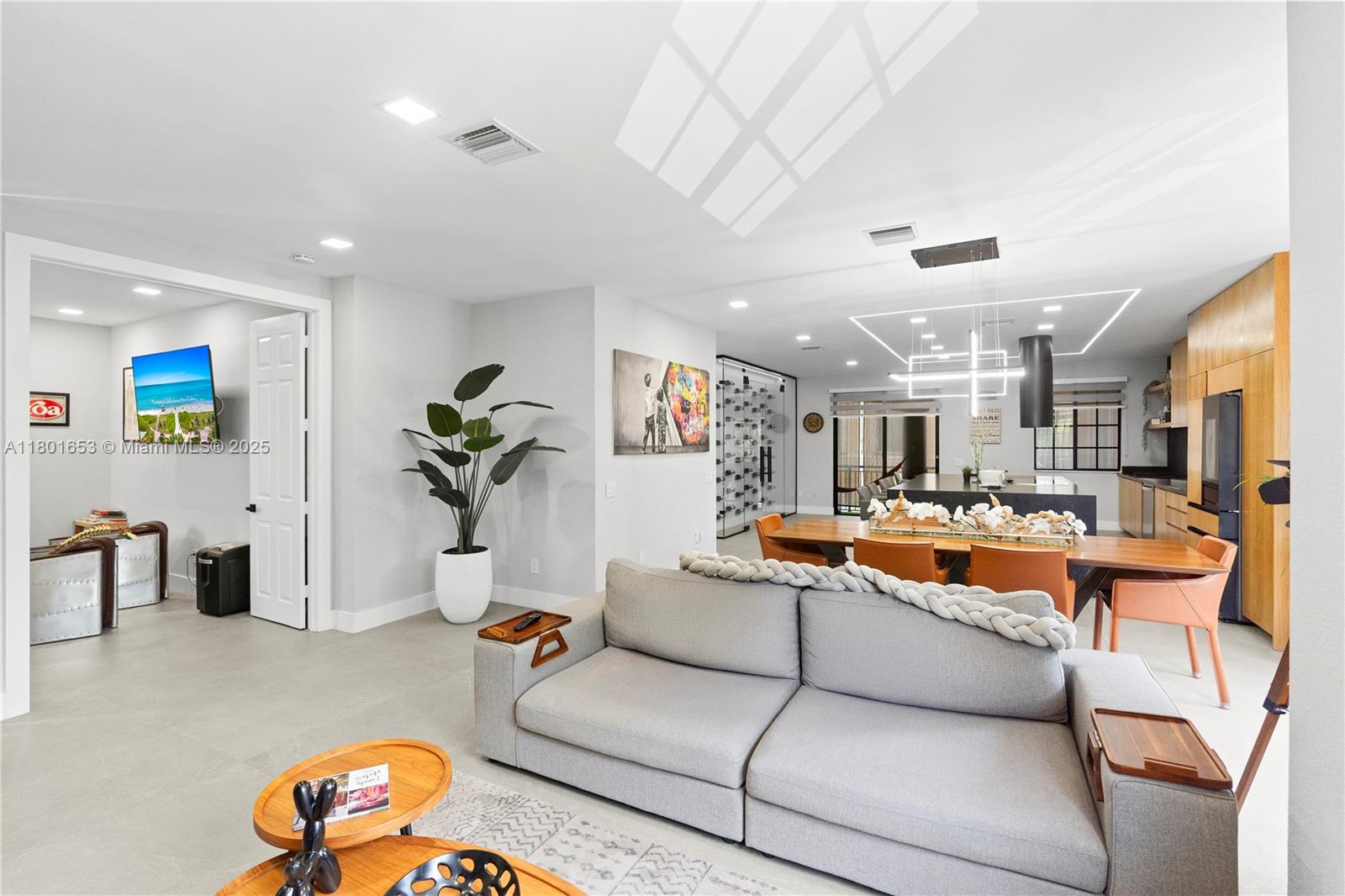 MARIPOSA POINTE AT WESTON - Residential