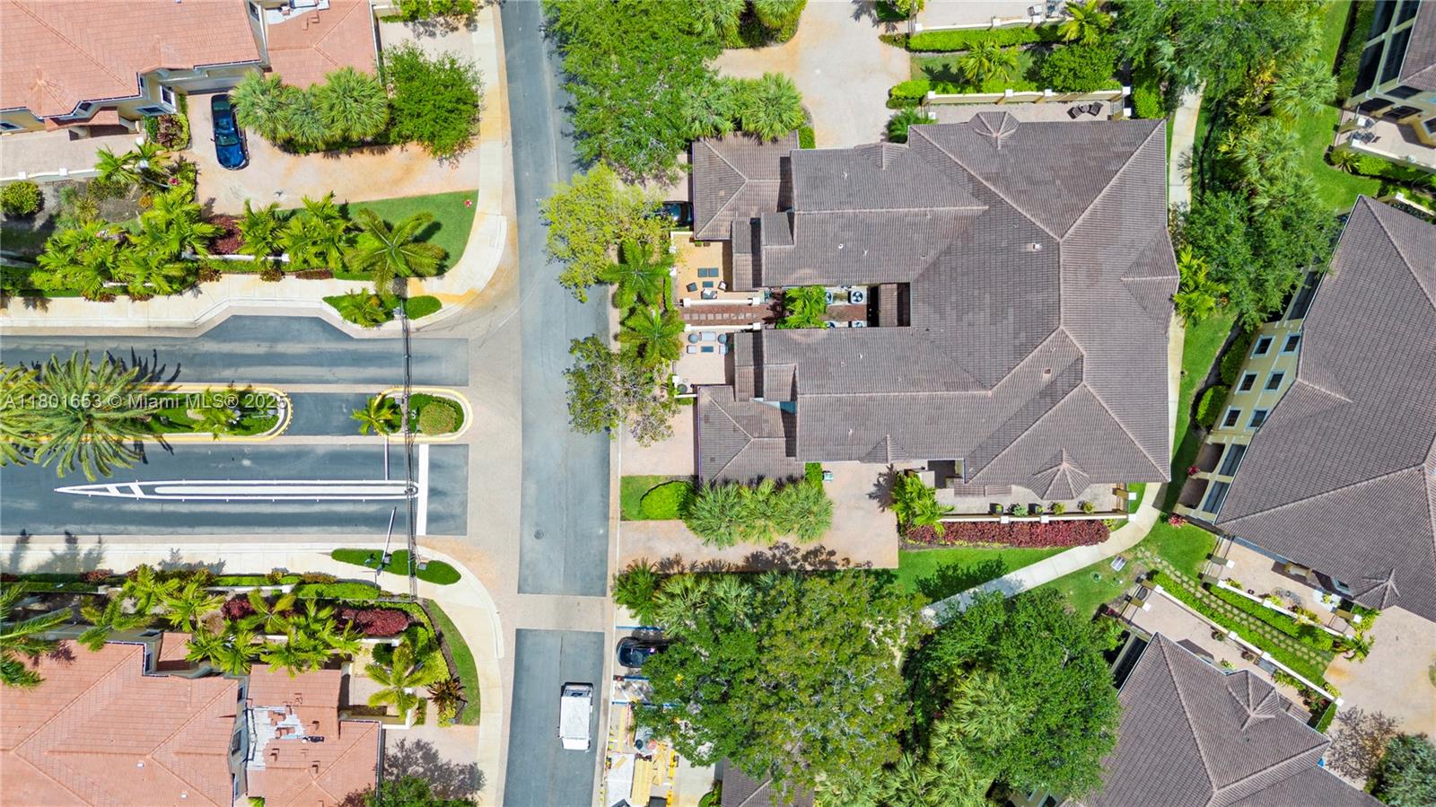 MARIPOSA POINTE AT WESTON - Residential