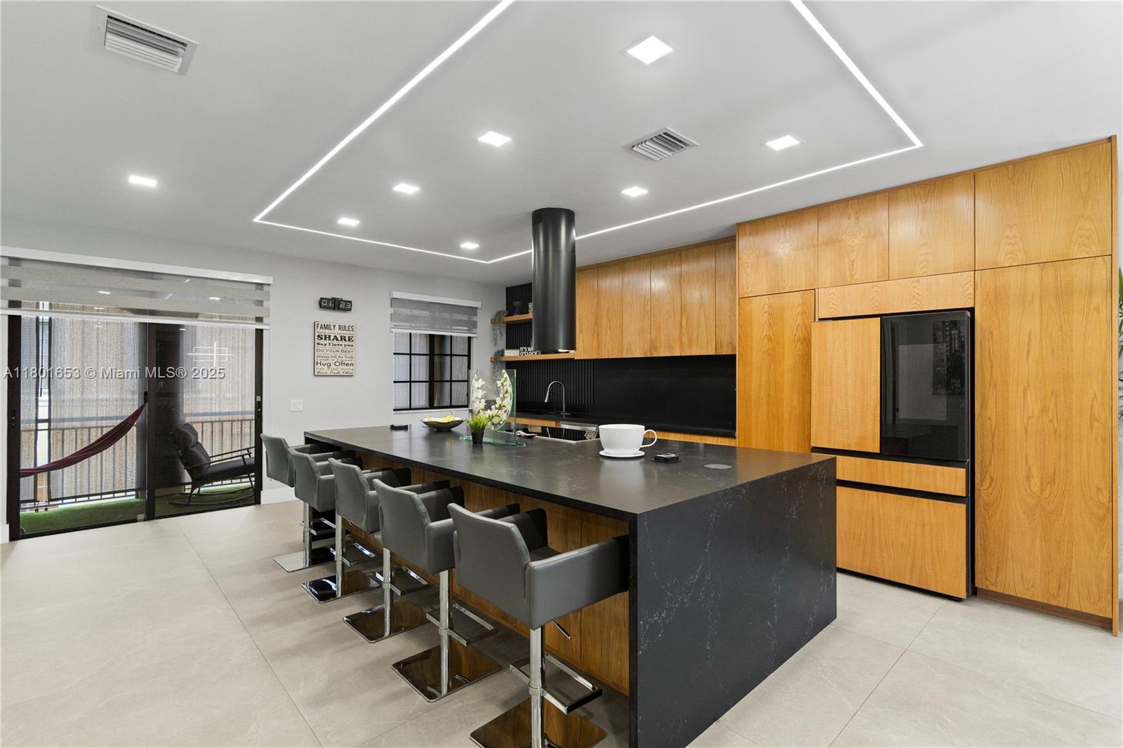 MARIPOSA POINTE AT WESTON - Residential