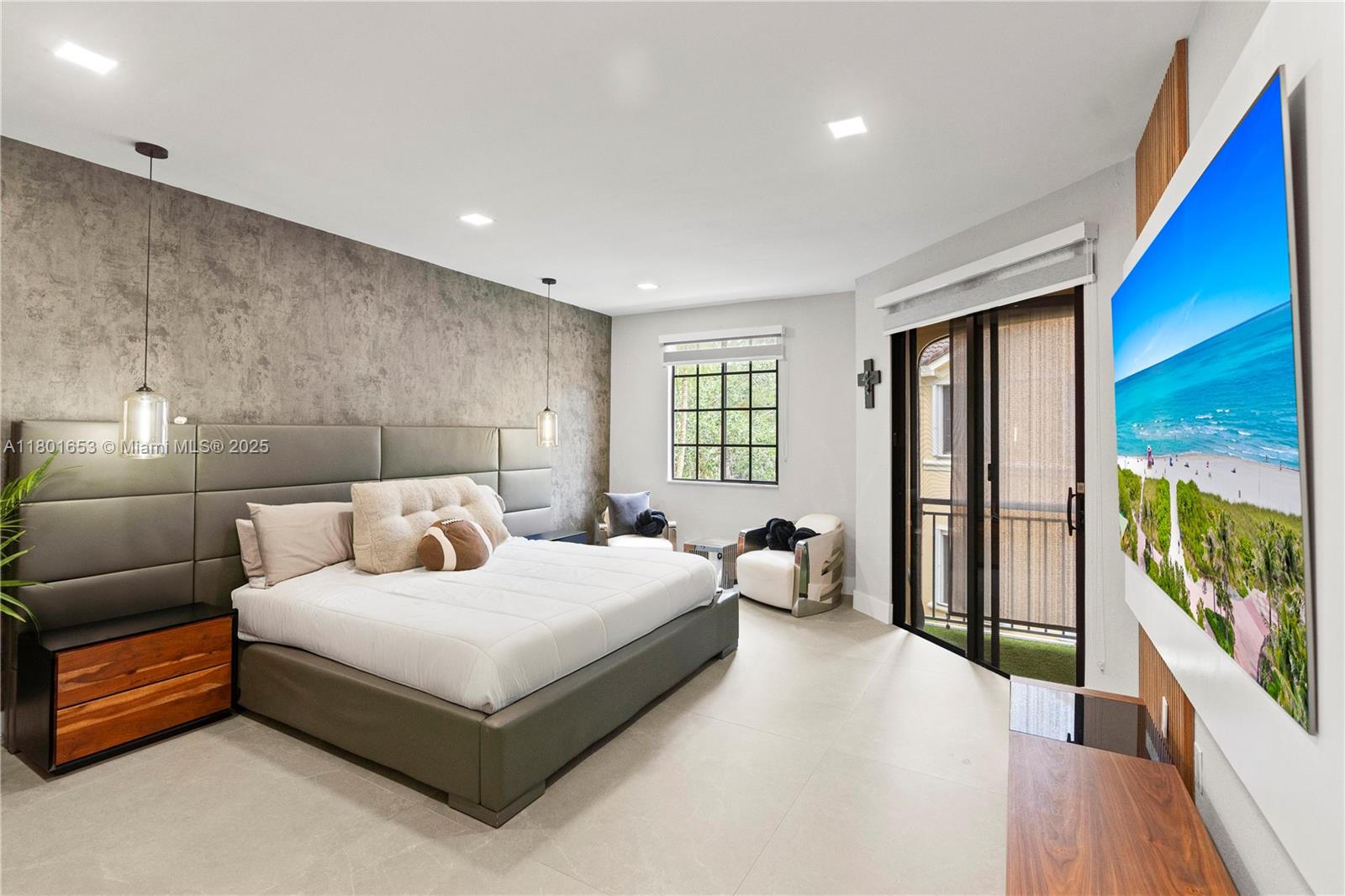 MARIPOSA POINTE AT WESTON - Residential