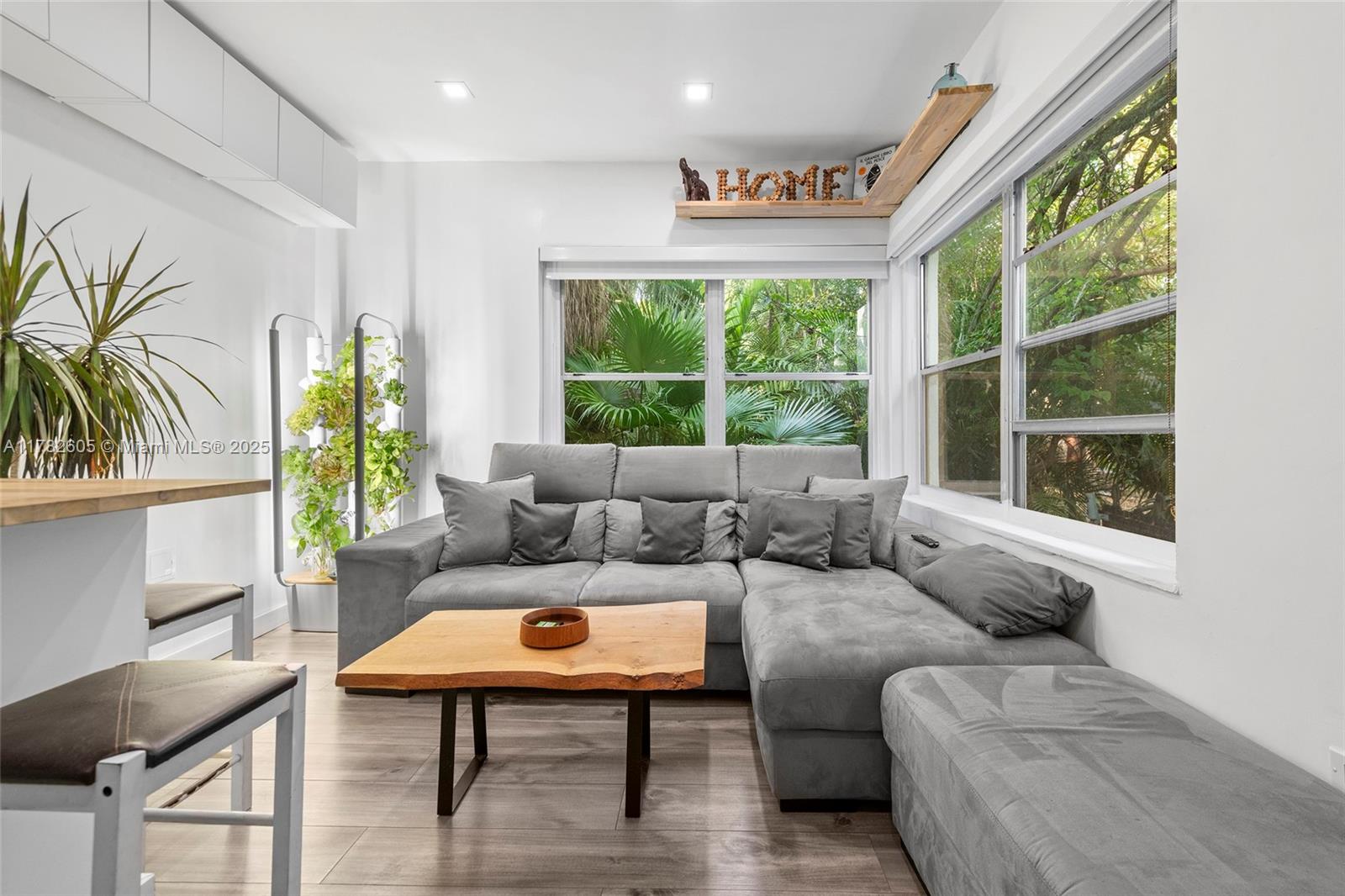1555 Pennsylvania Ave 110, Miami Beach, Miami-Dade County, Florida - 1 Bedrooms  
1 Bathrooms - 