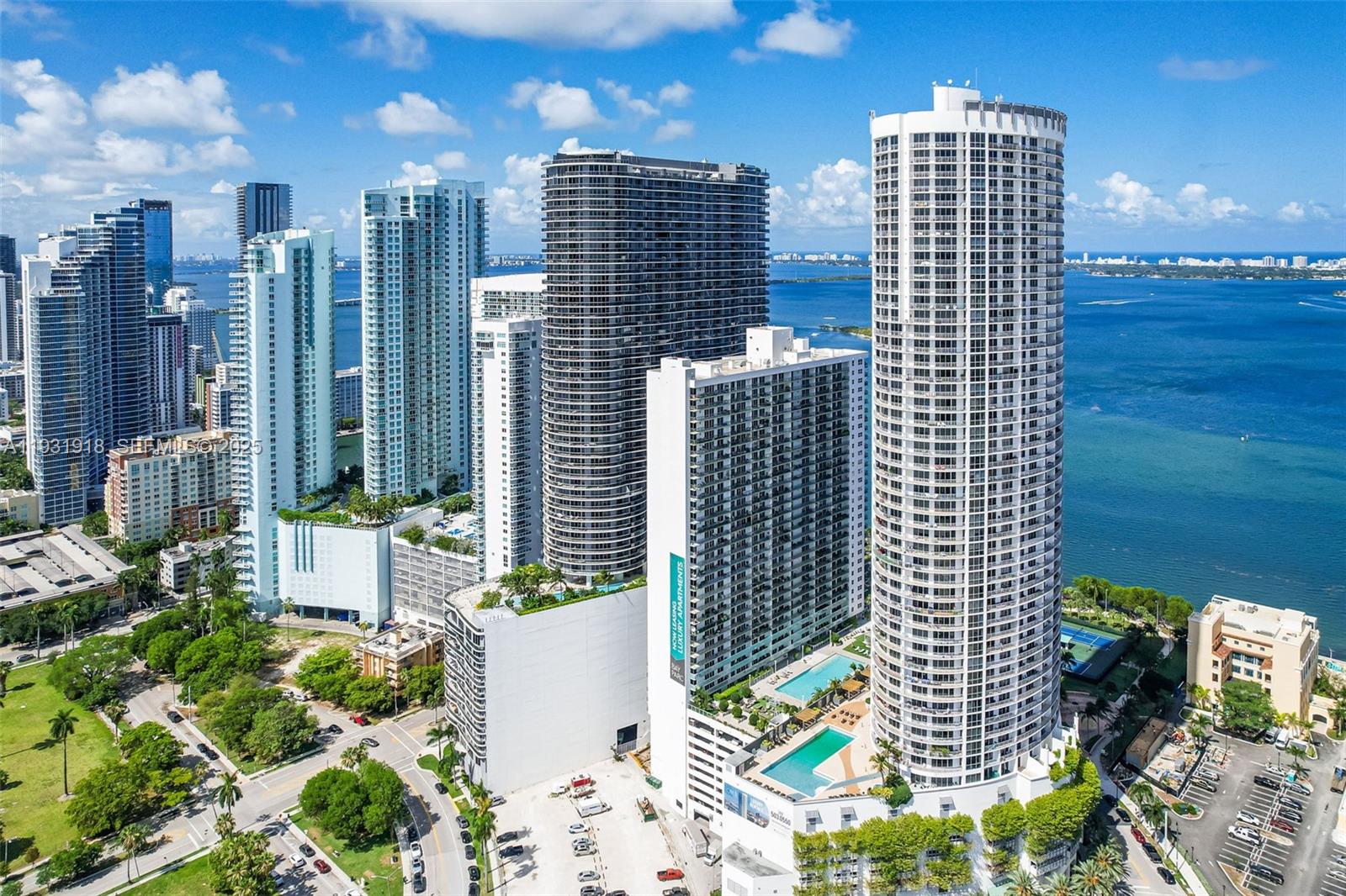 OPERA TOWER CONDO - Residential