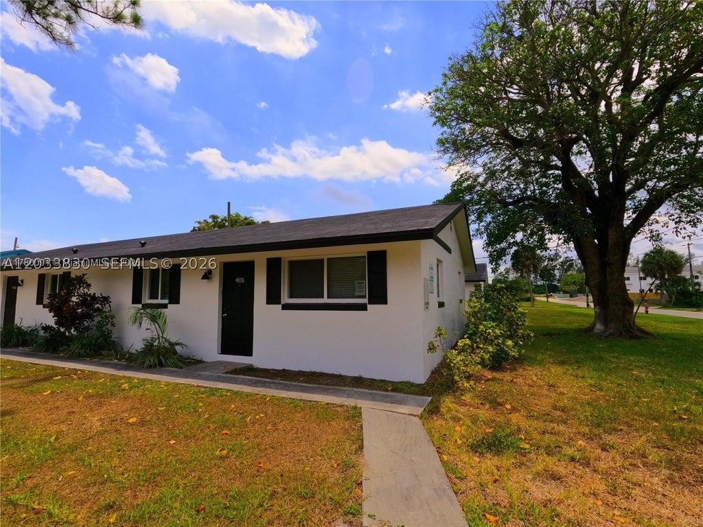 Photo of 4938 Serafica Dr #14, Lake Worth, FL 33461 (MLS # A12033830)