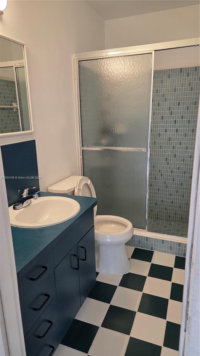 HOLLYWOOD GOLF ESTATES SE - Residential