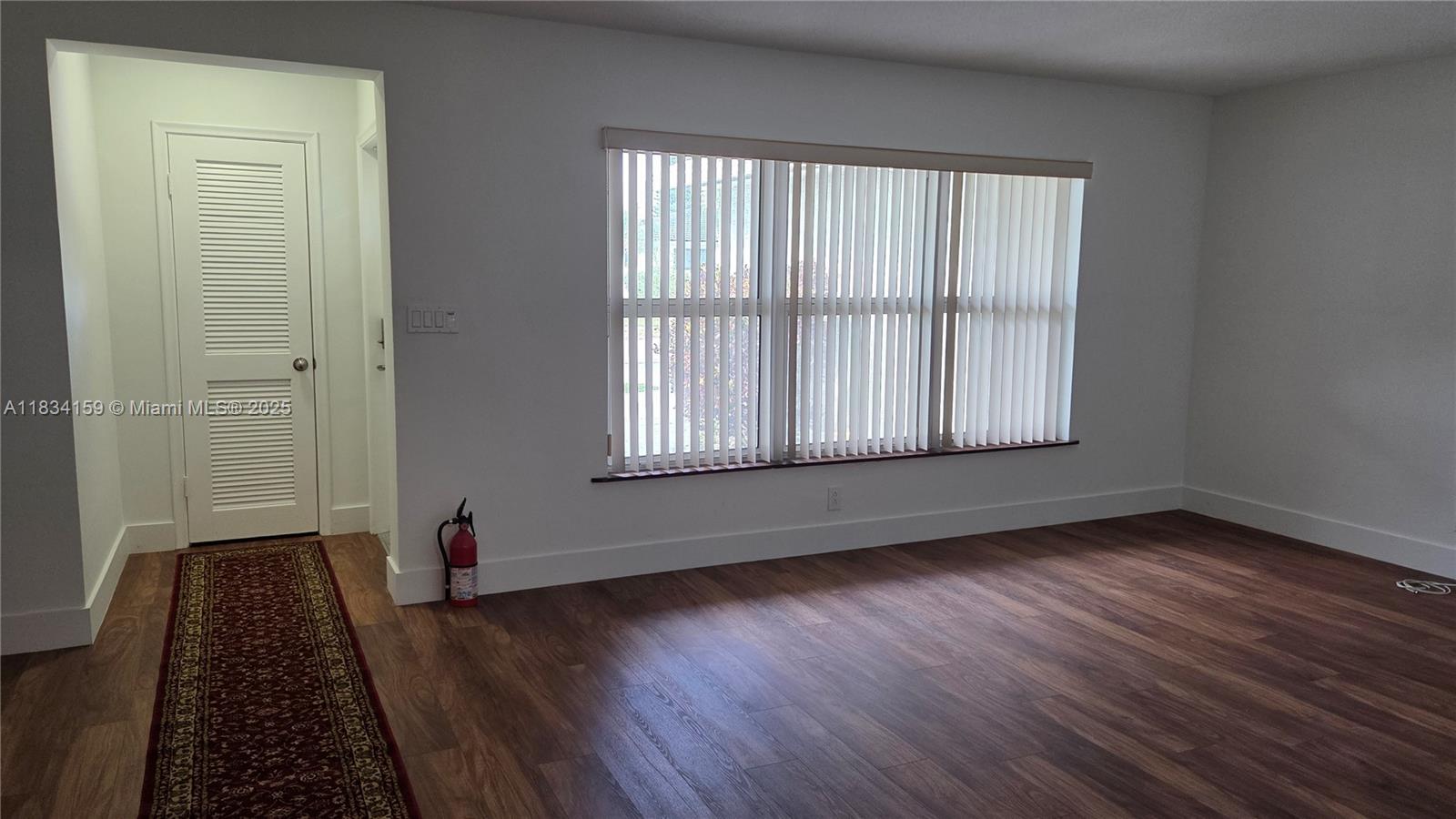 HOLLYWOOD GOLF ESTATES SE - Residential