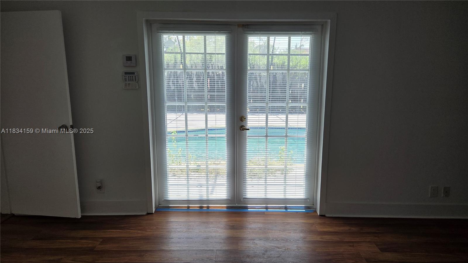 HOLLYWOOD GOLF ESTATES SE - Residential