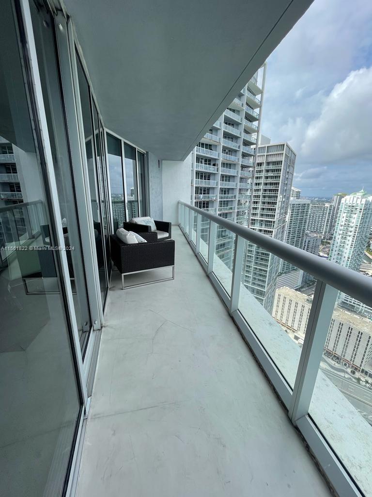 ICONBRICKELL CONDO NO 1 - Residential