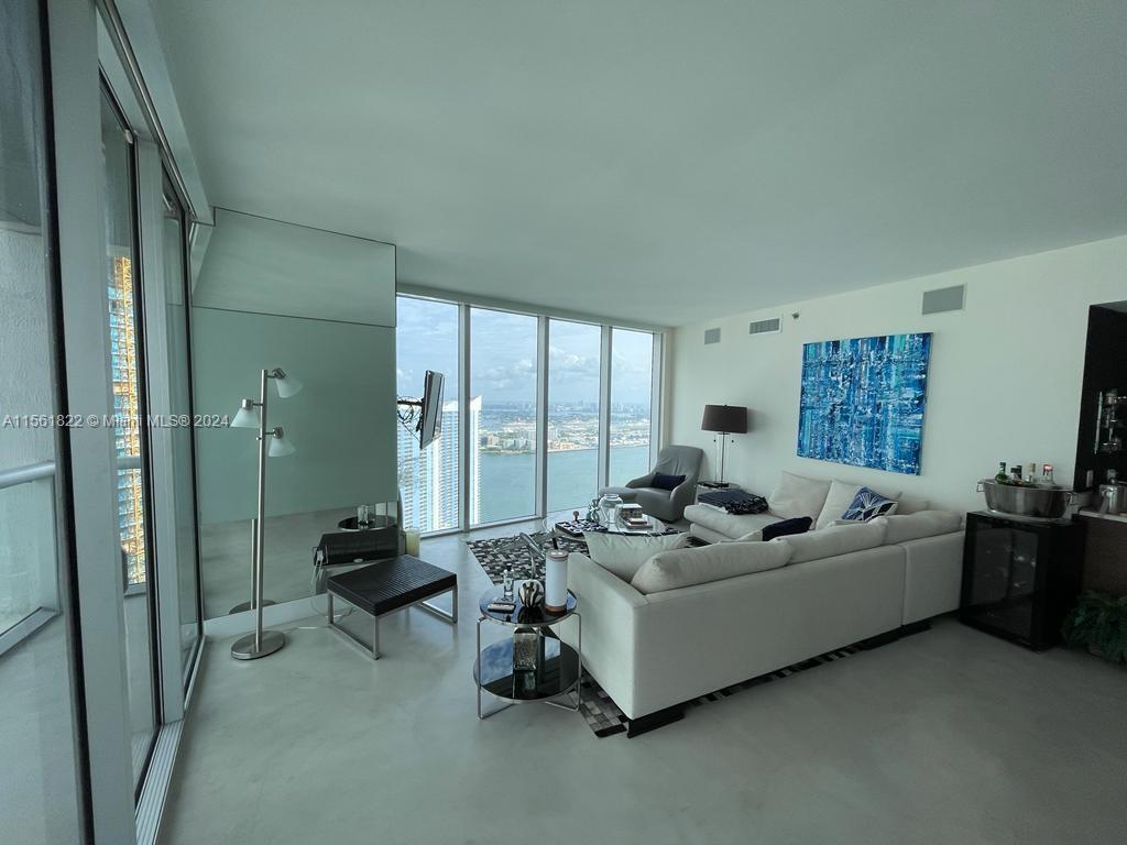 ICONBRICKELL CONDO NO 1 - Residential