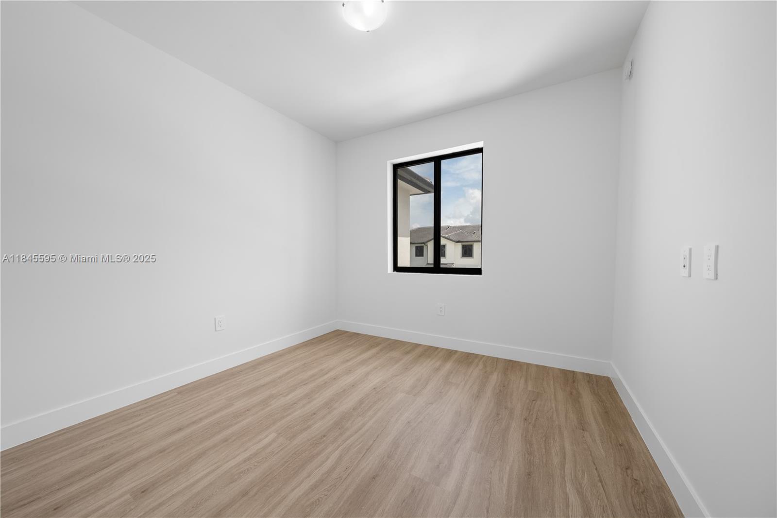 CENTURY PARK SQUARE - Residential