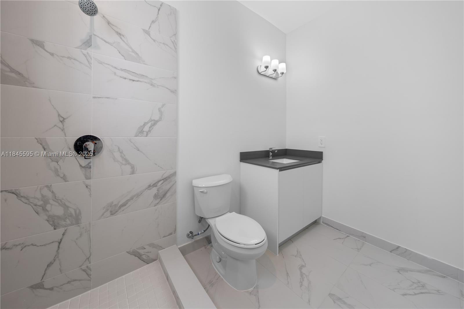 CENTURY PARK SQUARE - Residential