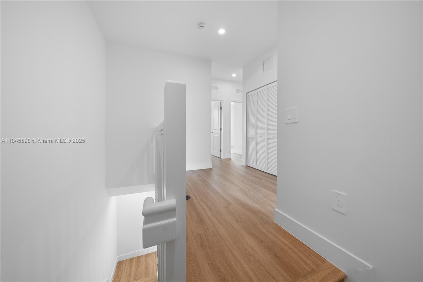 CENTURY PARK SQUARE - Residential