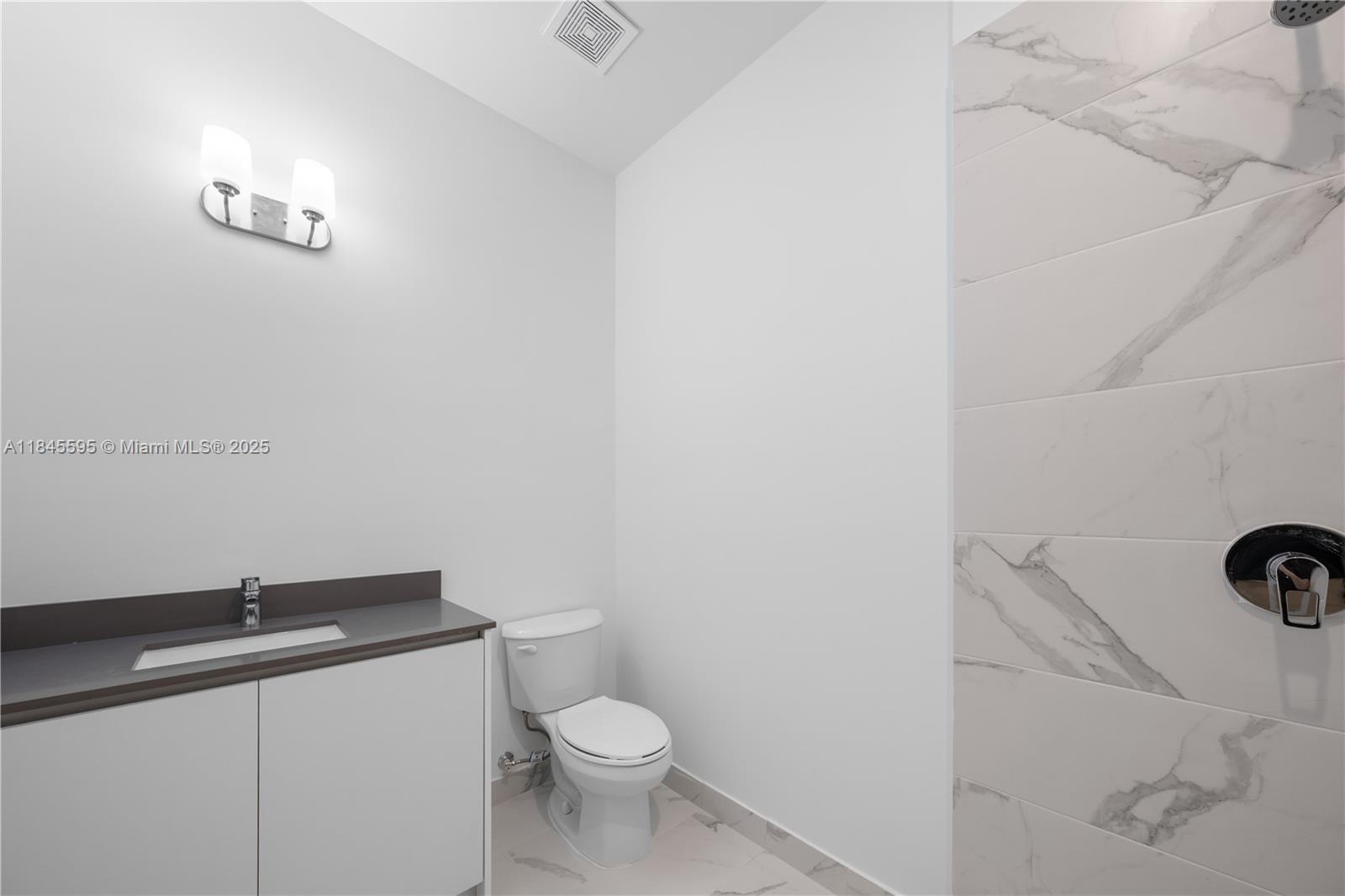 CENTURY PARK SQUARE - Residential