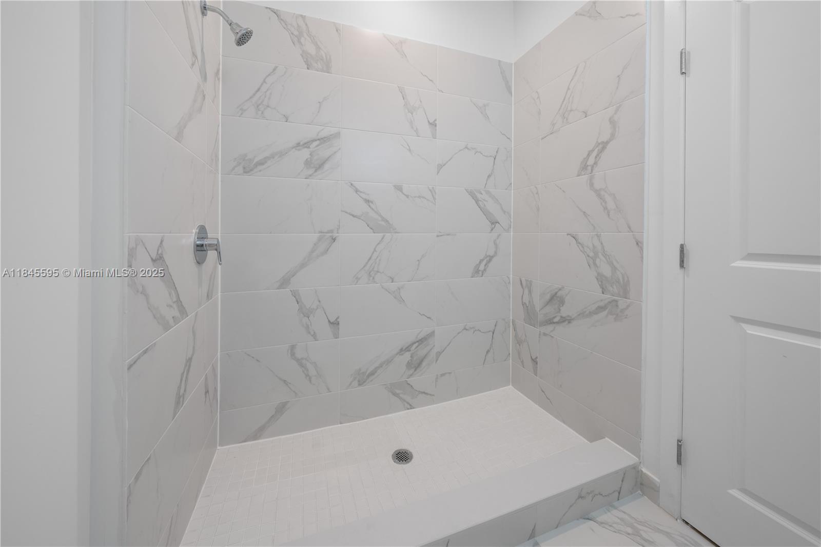 CENTURY PARK SQUARE - Residential