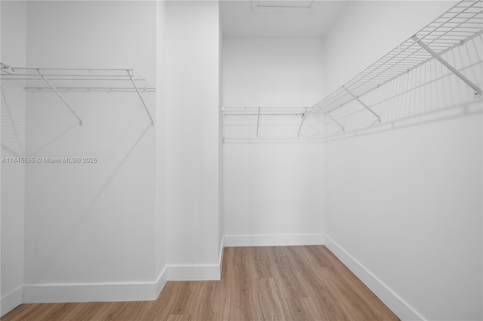 CENTURY PARK SQUARE - Residential