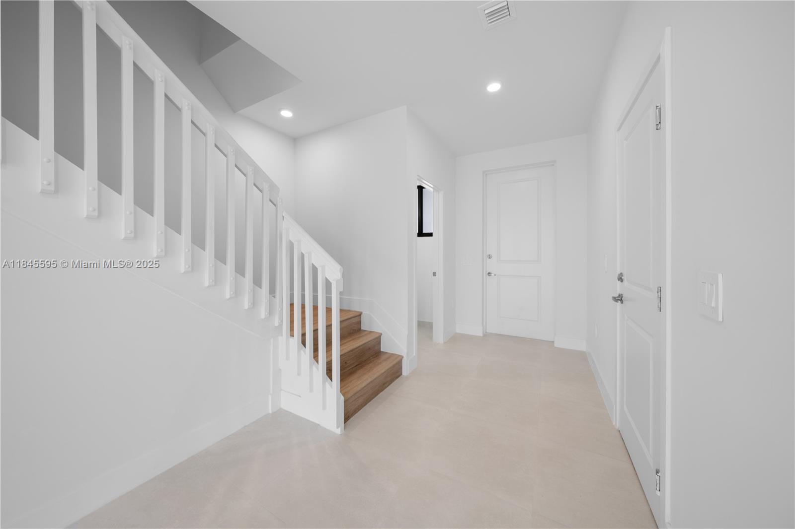 CENTURY PARK SQUARE - Residential