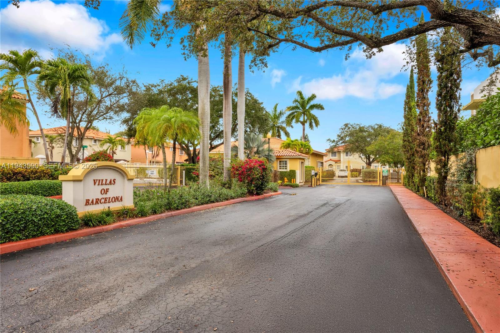 VILLAS OF BARCELONA - Residential