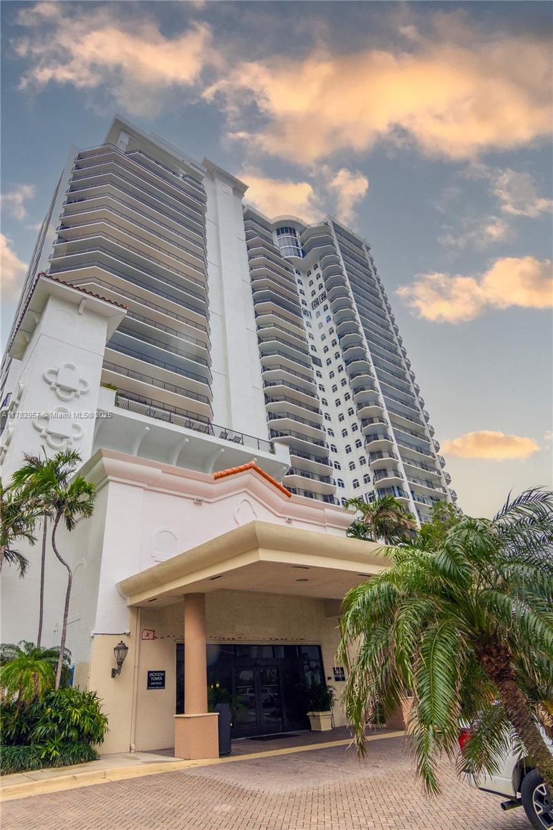 Property for Sale at 100 S Birch Rd 1602C, Fort Lauderdale, Broward County, Florida - Bedrooms: 3 
Bathrooms: 3  - $1,599,000