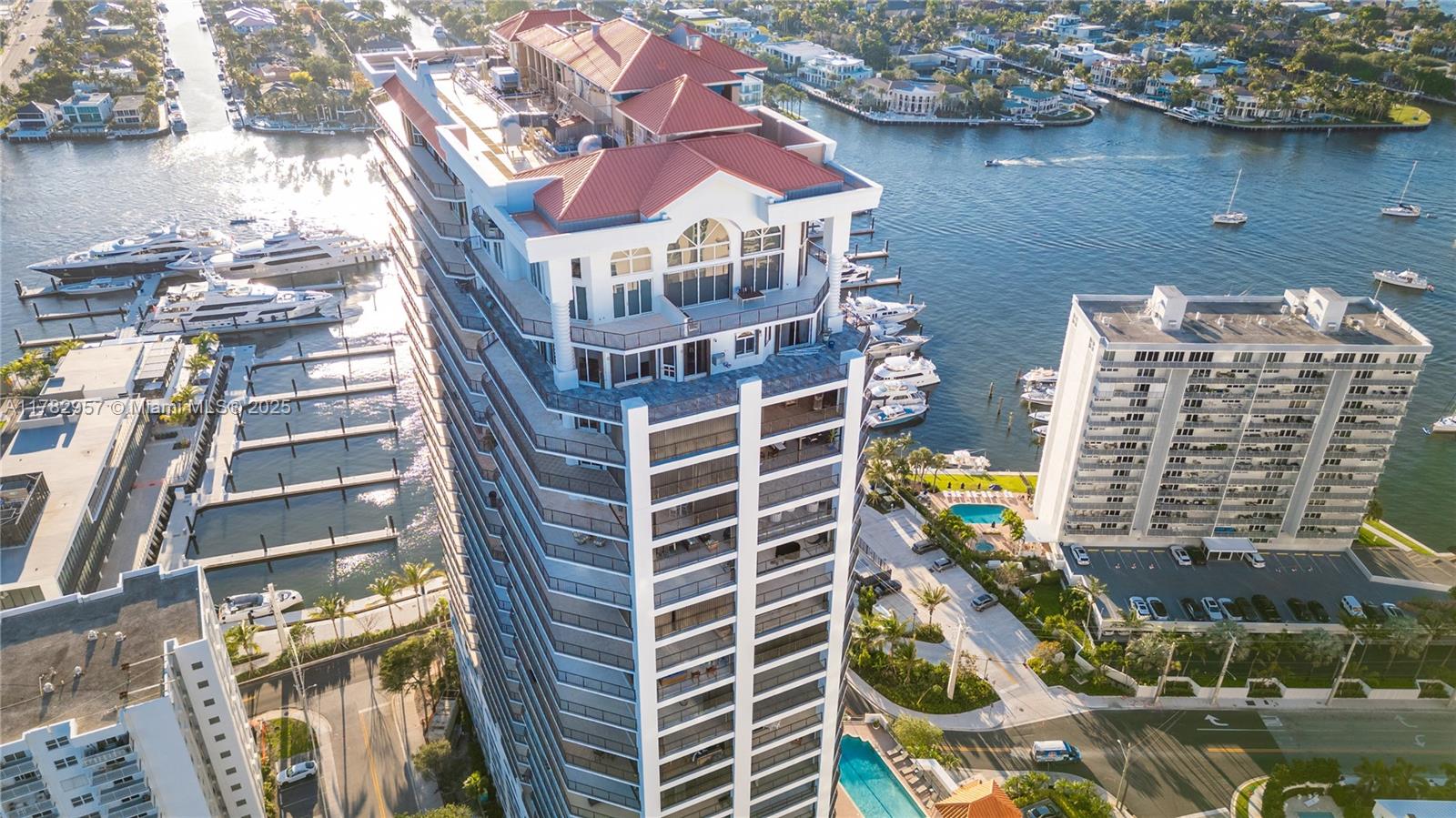 JACKSON TOWER LAS OLAS CON - Residential