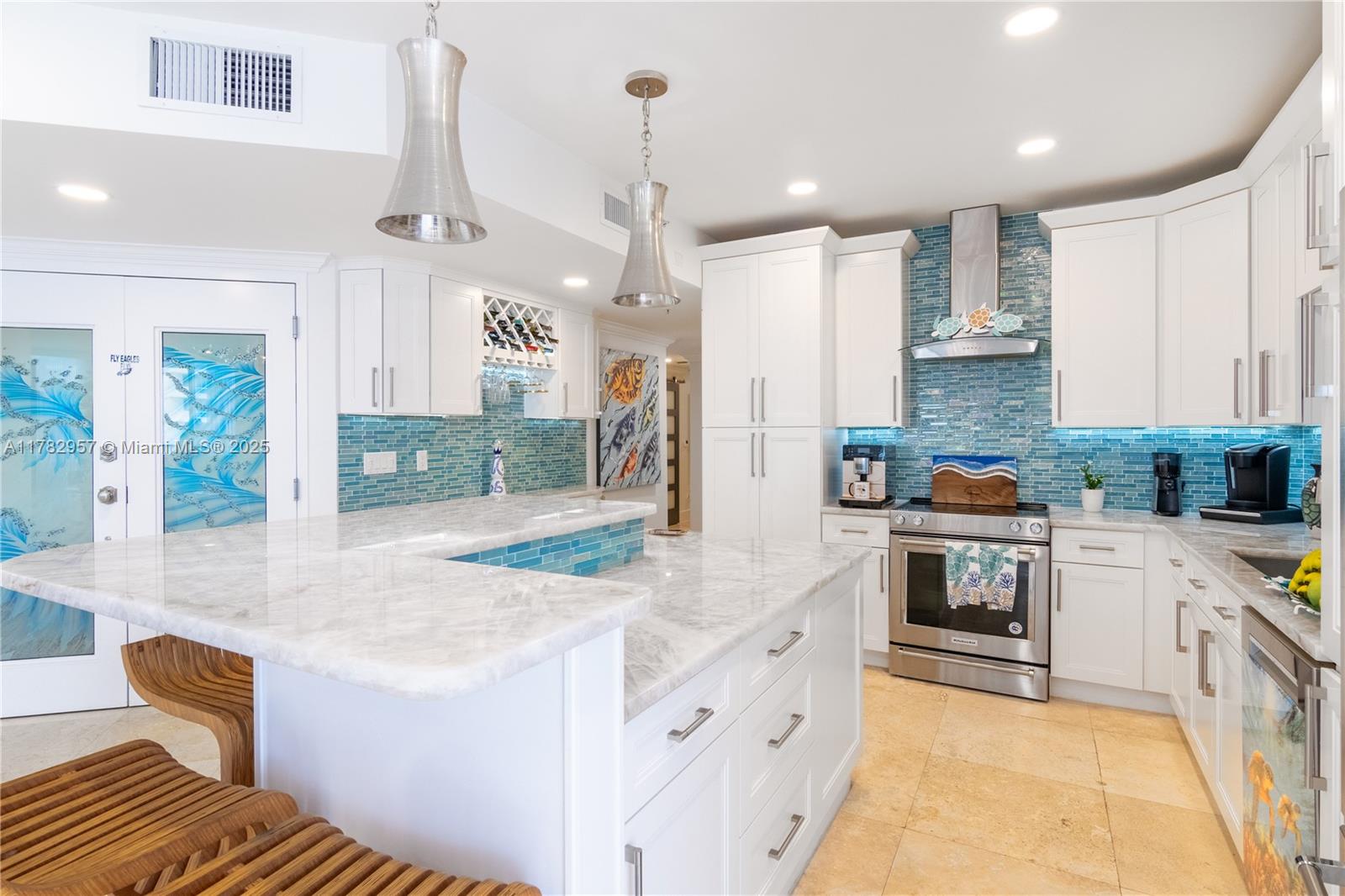 JACKSON TOWER LAS OLAS CON - Residential