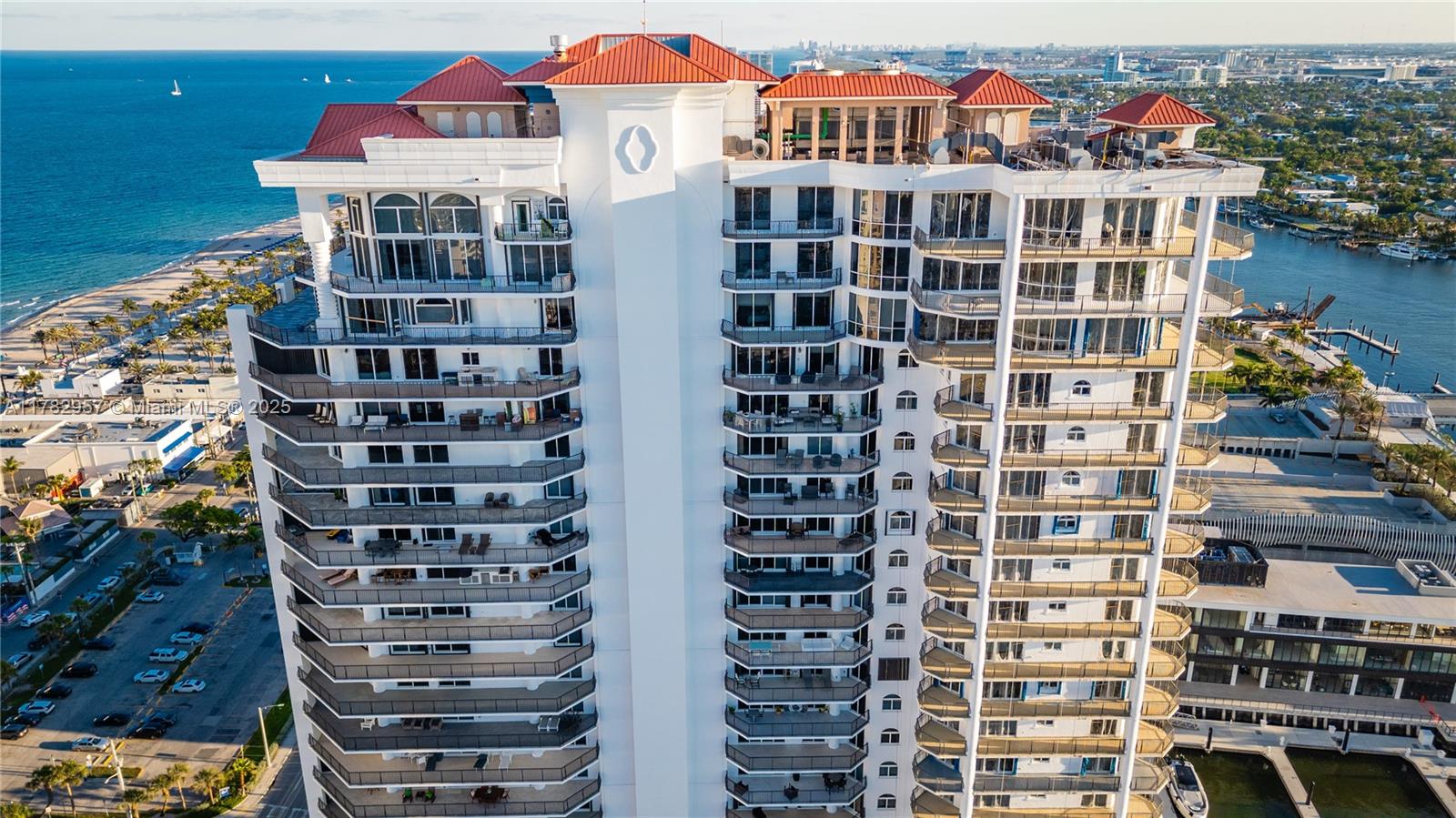 JACKSON TOWER LAS OLAS CON - Residential