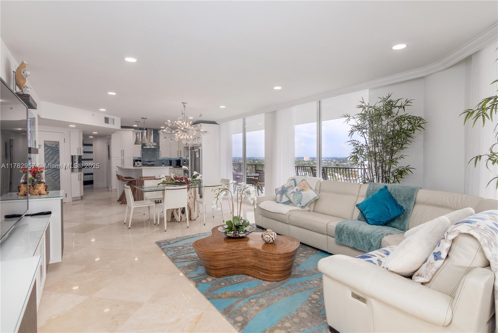 JACKSON TOWER LAS OLAS CON - Residential