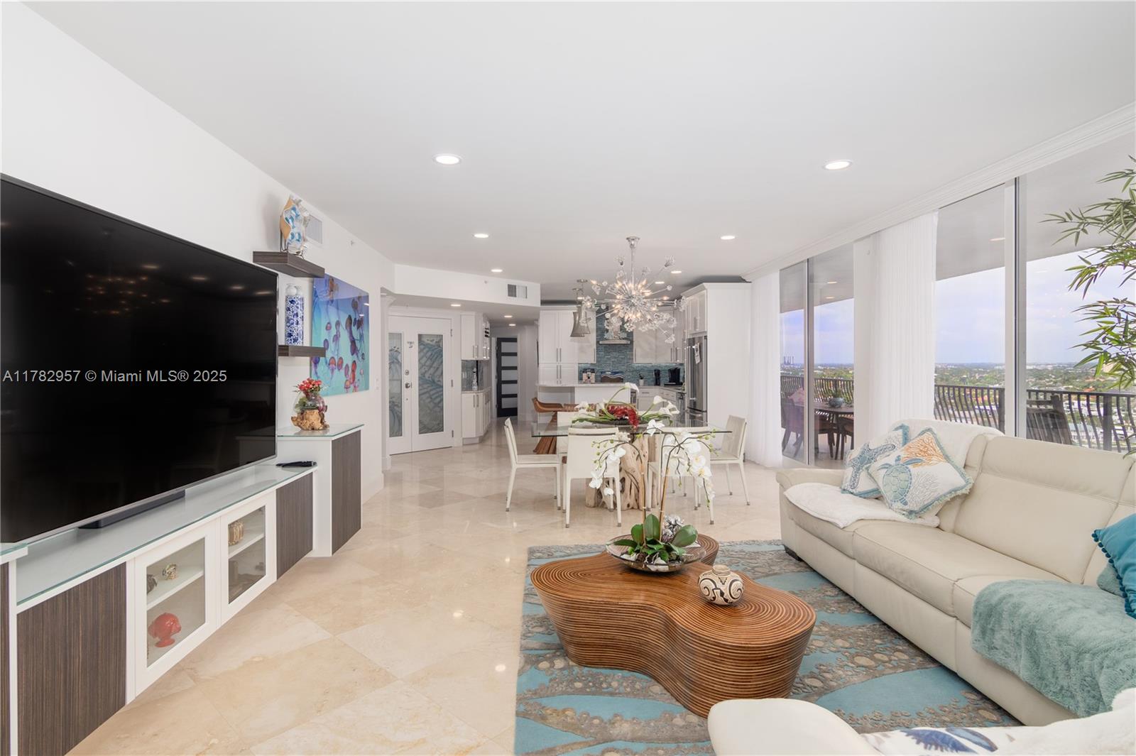 JACKSON TOWER LAS OLAS CON - Residential