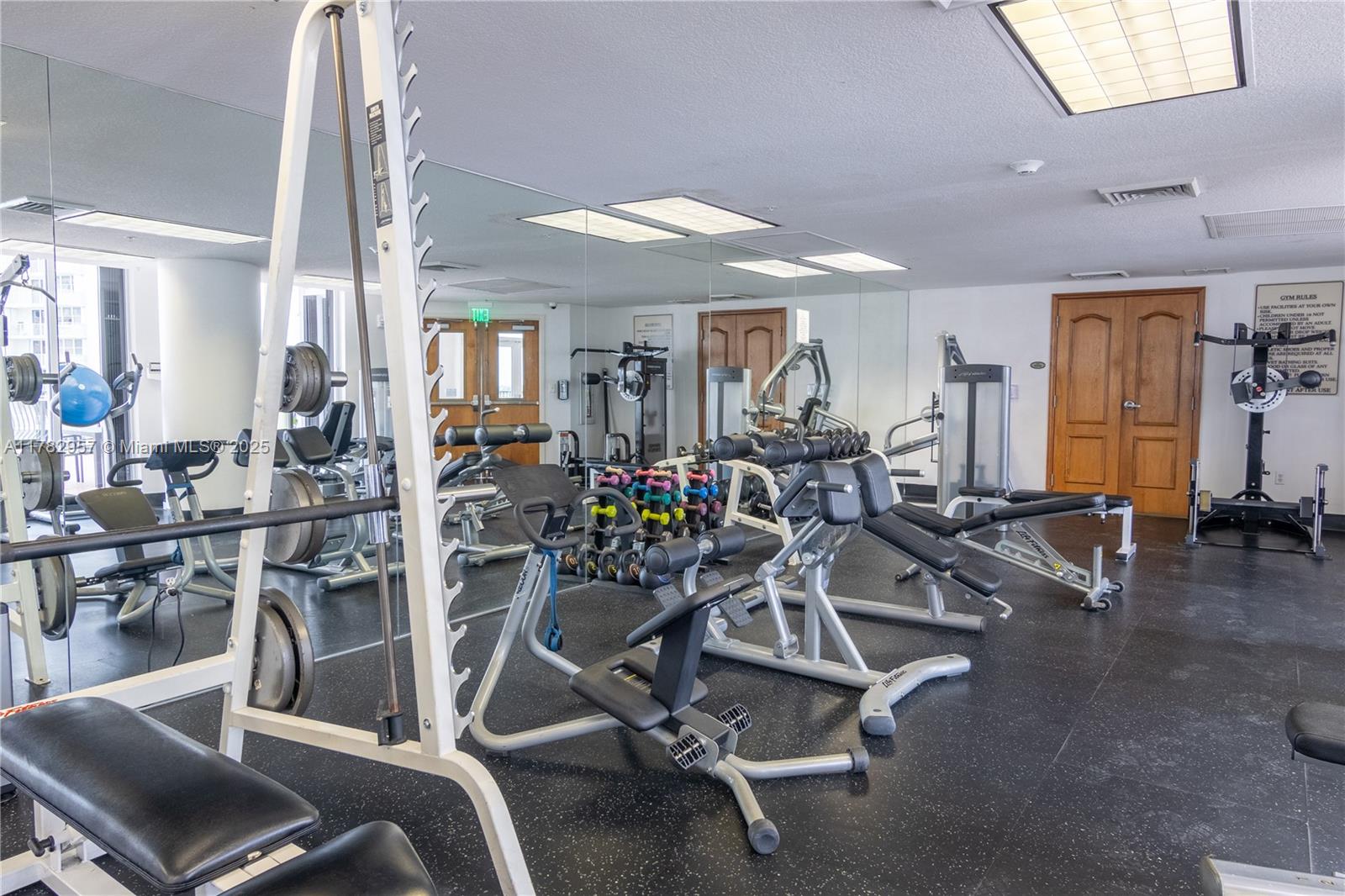 JACKSON TOWER LAS OLAS CON - Residential